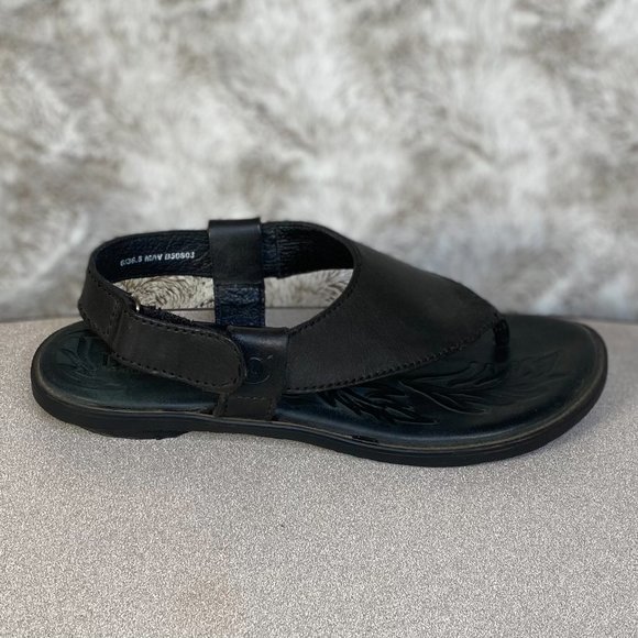 Born Sandals Women's Size 6 Black Leather Thong Style With Adjustable Back Strap - Picture 3 of 11